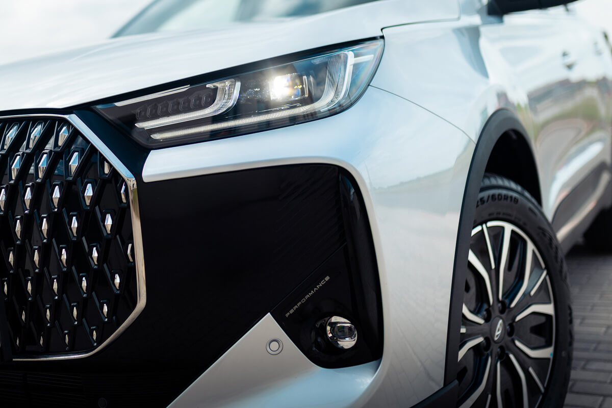 CHERY Tiggo 7 HEV – interiér palubovka